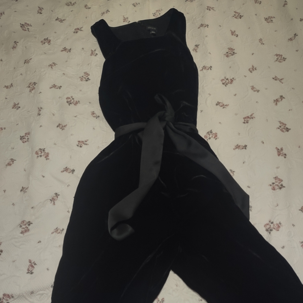 Black Velvet Jumpsuit Size 12 | Ann Taylor